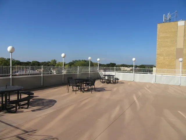 $119,900 | 7234 West North Avenue, Unit 907, Elmwood Park, IL 60707