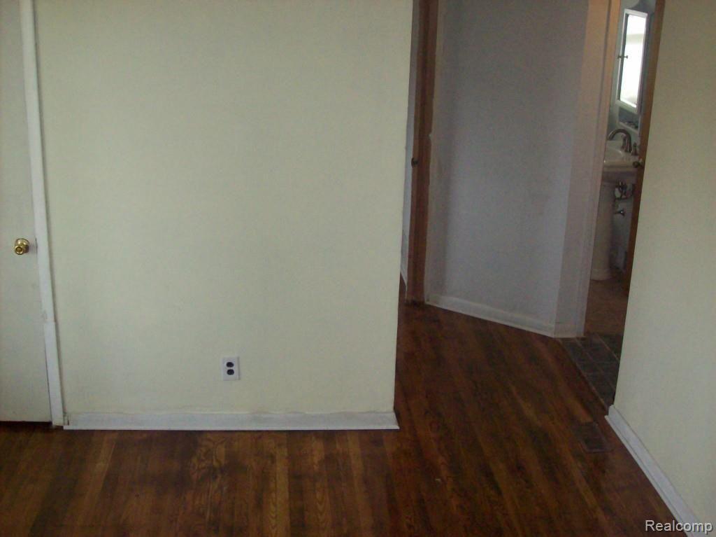 14166 Beech Daly Road Taylor, MI 48180 - Photo 17 of 19 022.jpg