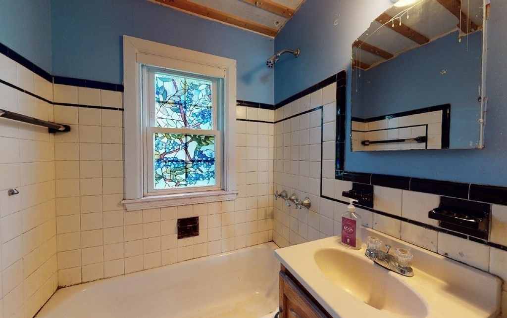 45 Burrwood Road Boston, MA 02132 - Photo 8 of 15 Gallery Image 8