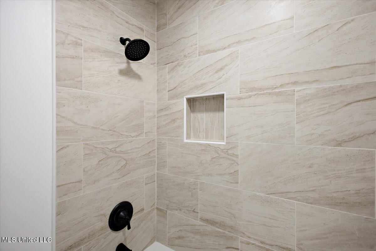 19 Nelson Circle Jackson, MS 39212 - Photo 16 of 28 28-3HTP4035