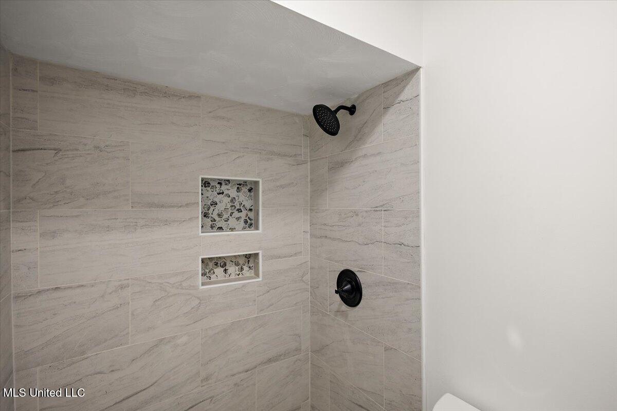 19 Nelson Circle Jackson, MS 39212 - Photo 22 of 28 34-3HTP4059