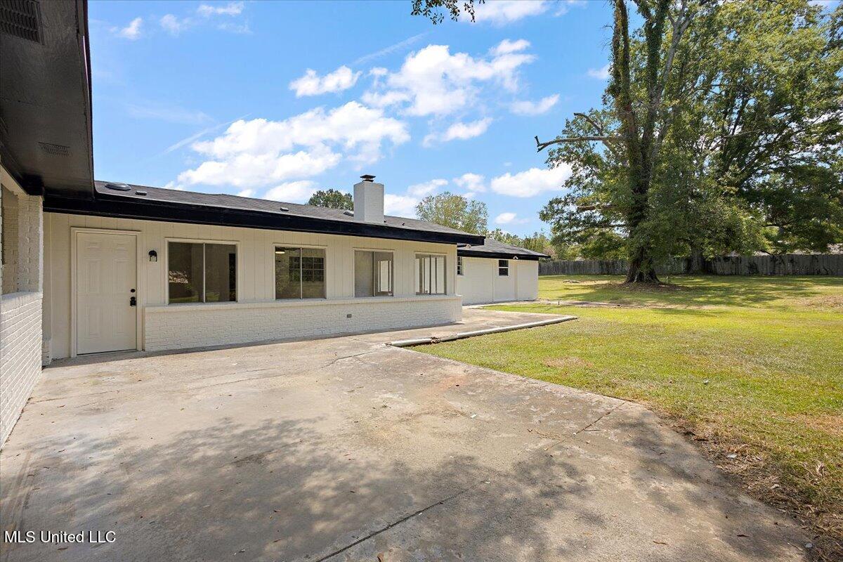 19 Nelson Circle Jackson, MS 39212 - Photo 26 of 28 36-3HTP4066