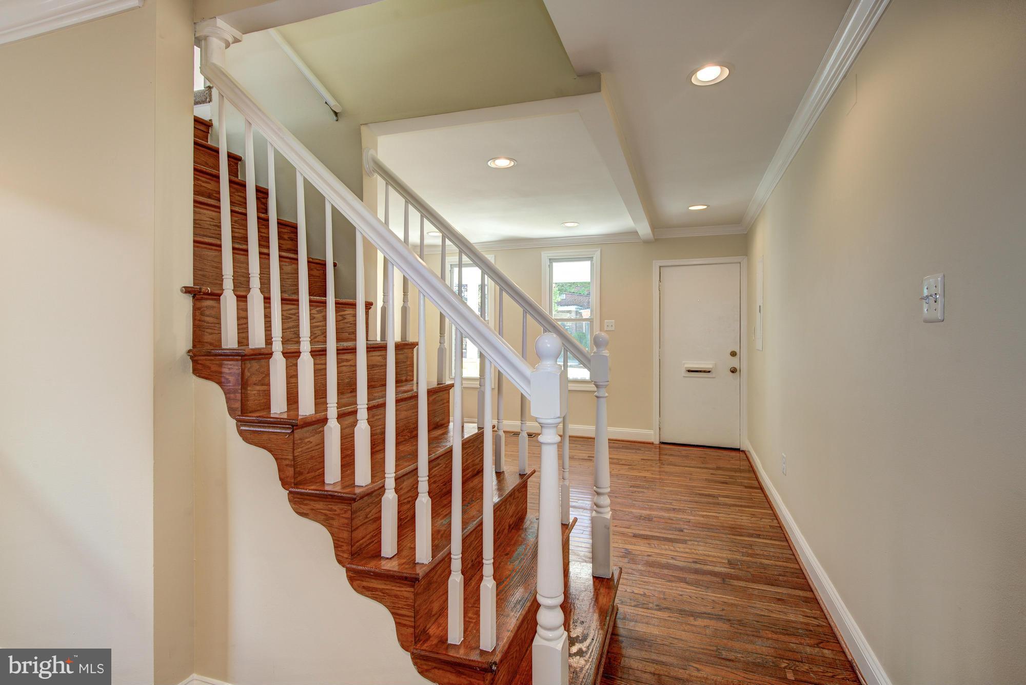 1466 Morris Road Southeast Washington, DC 20020 - Photo 11 of 28 Living Room