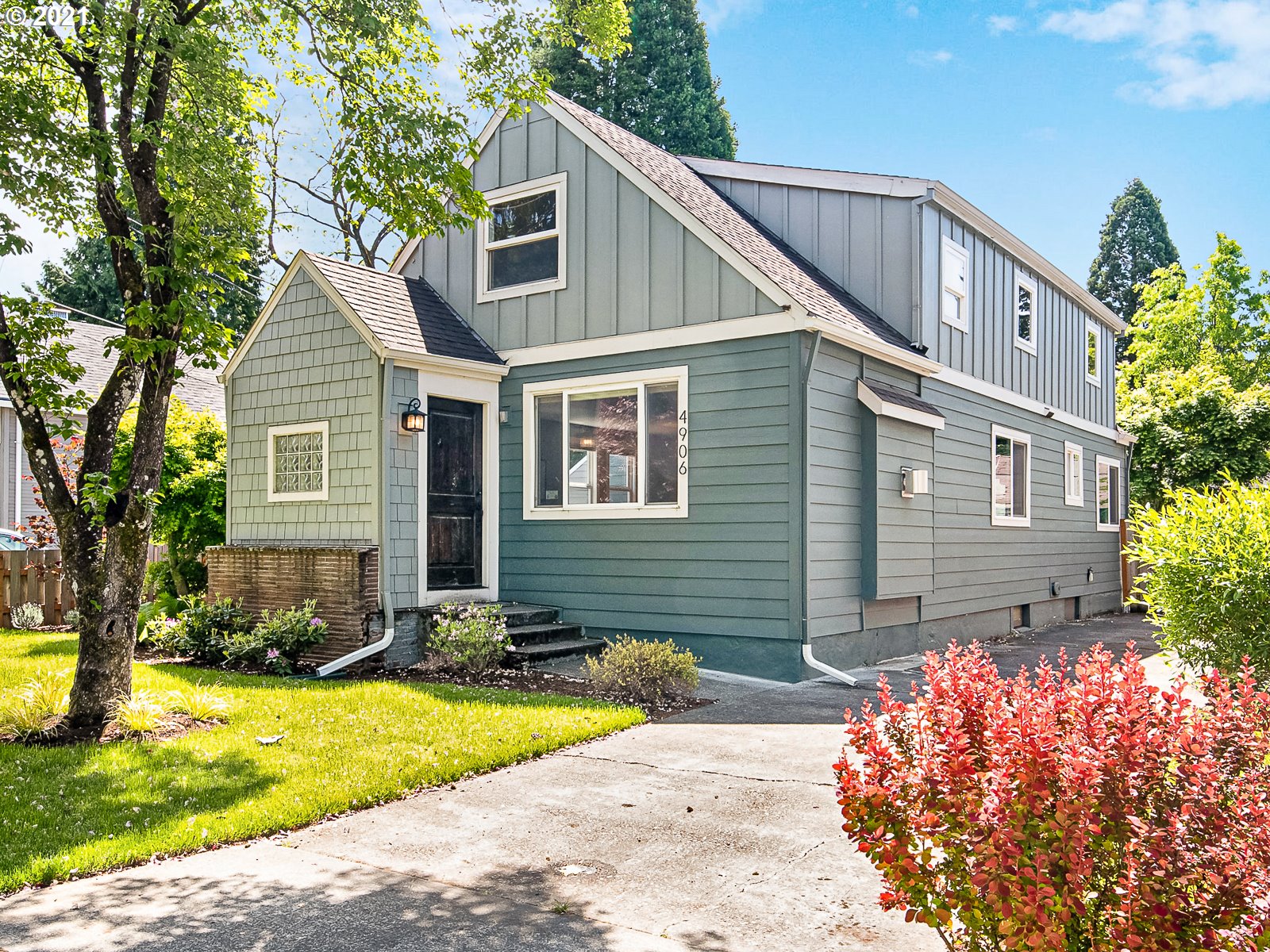4906 Southeast Rural Street Portland, OR 97206 - Photo 1 of 32 Gallery Image 1