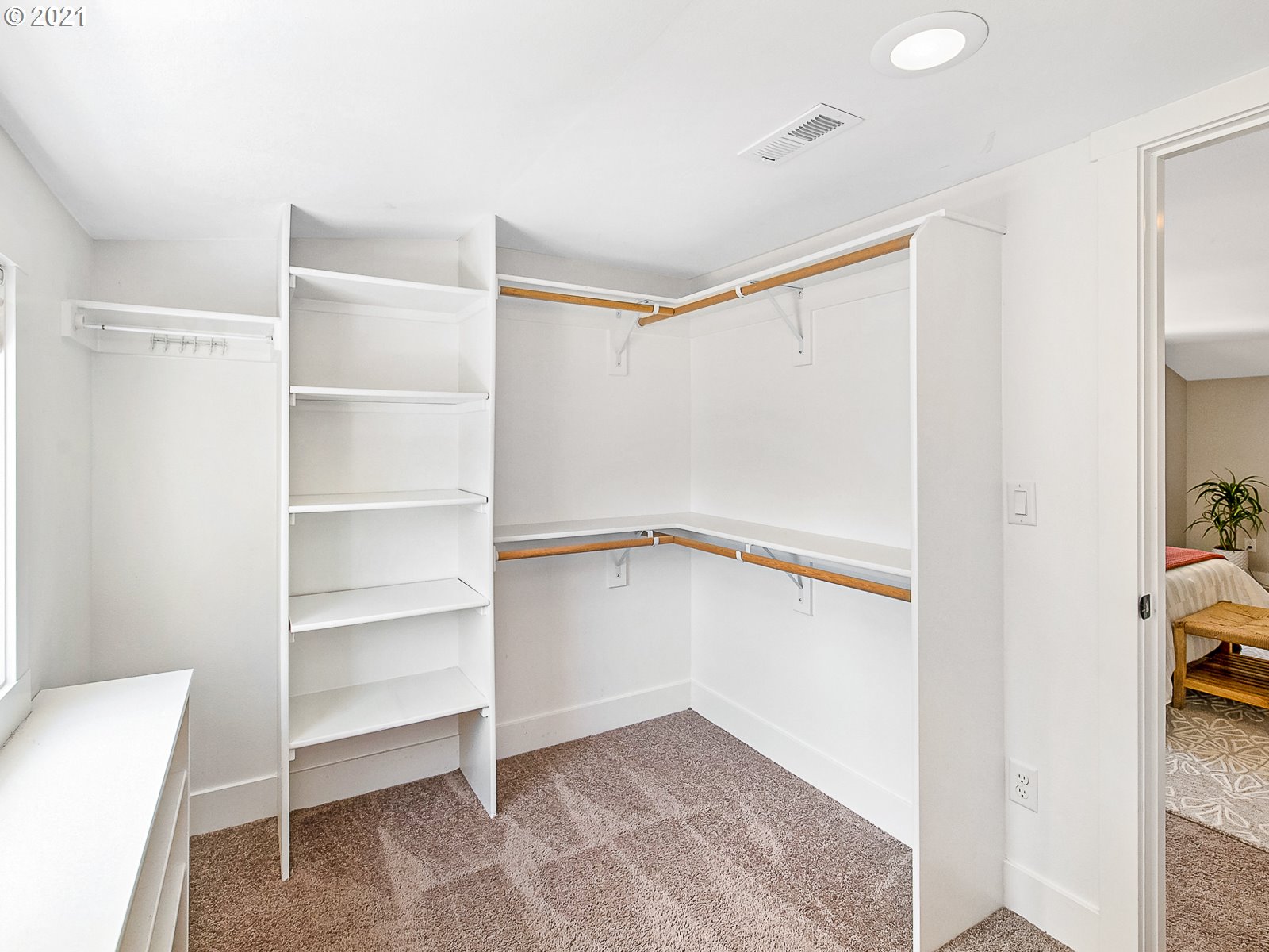 4906 Southeast Rural Street Portland, OR 97206 - Photo 21 of 32 Gallery Image 21