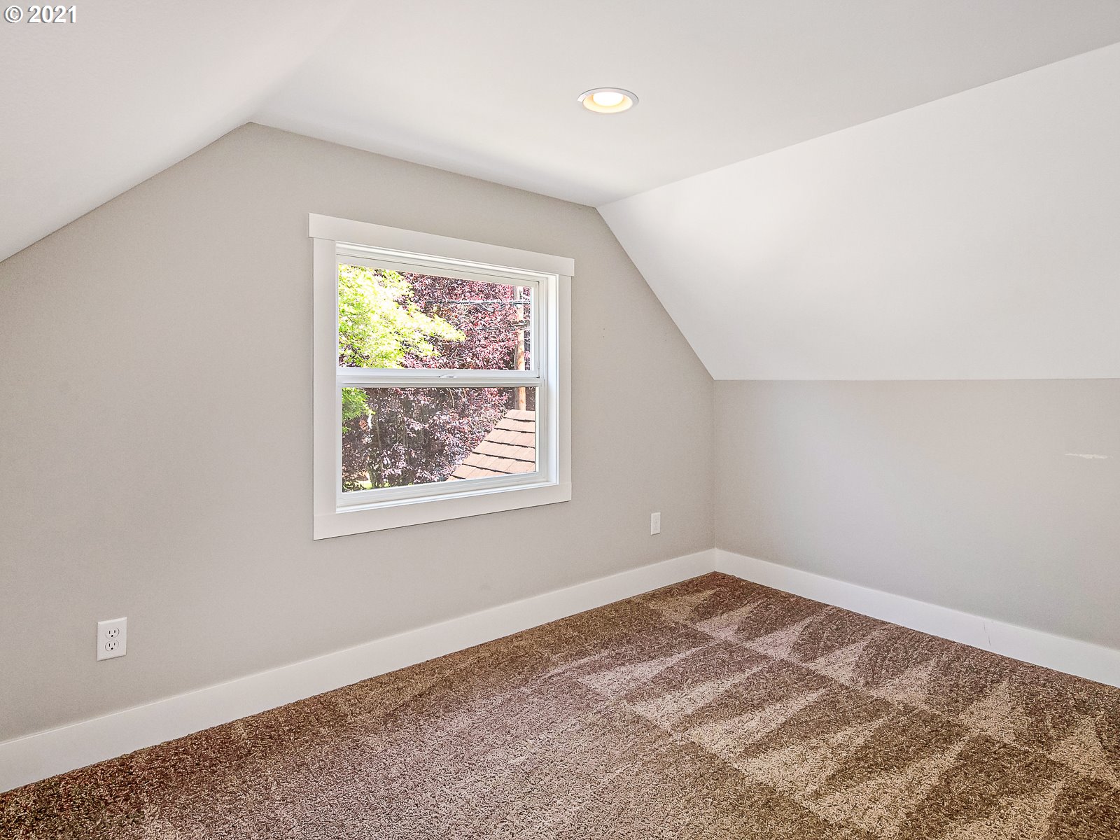 4906 Southeast Rural Street Portland, OR 97206 - Photo 23 of 32 Gallery Image 23