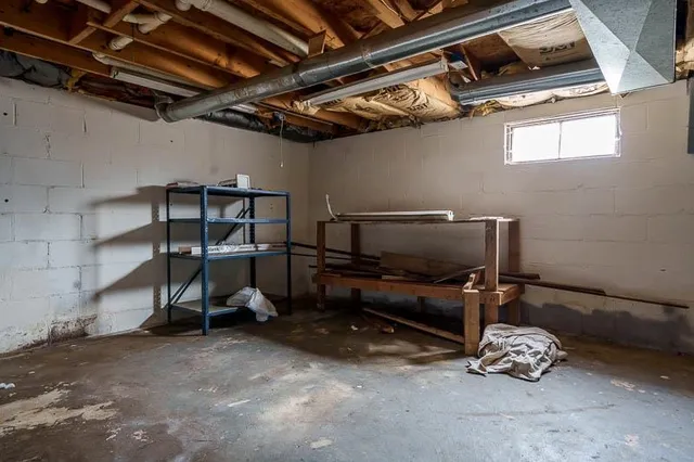 $154,900 | 207 River Park Road, Loves Park, IL 61111