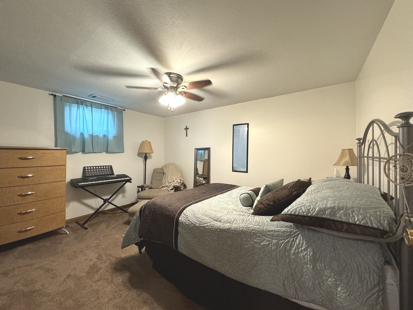 5382 South 2000W Road Chebanse, IL 60922 - Photo 28 of 54 a bedroom with bed and window