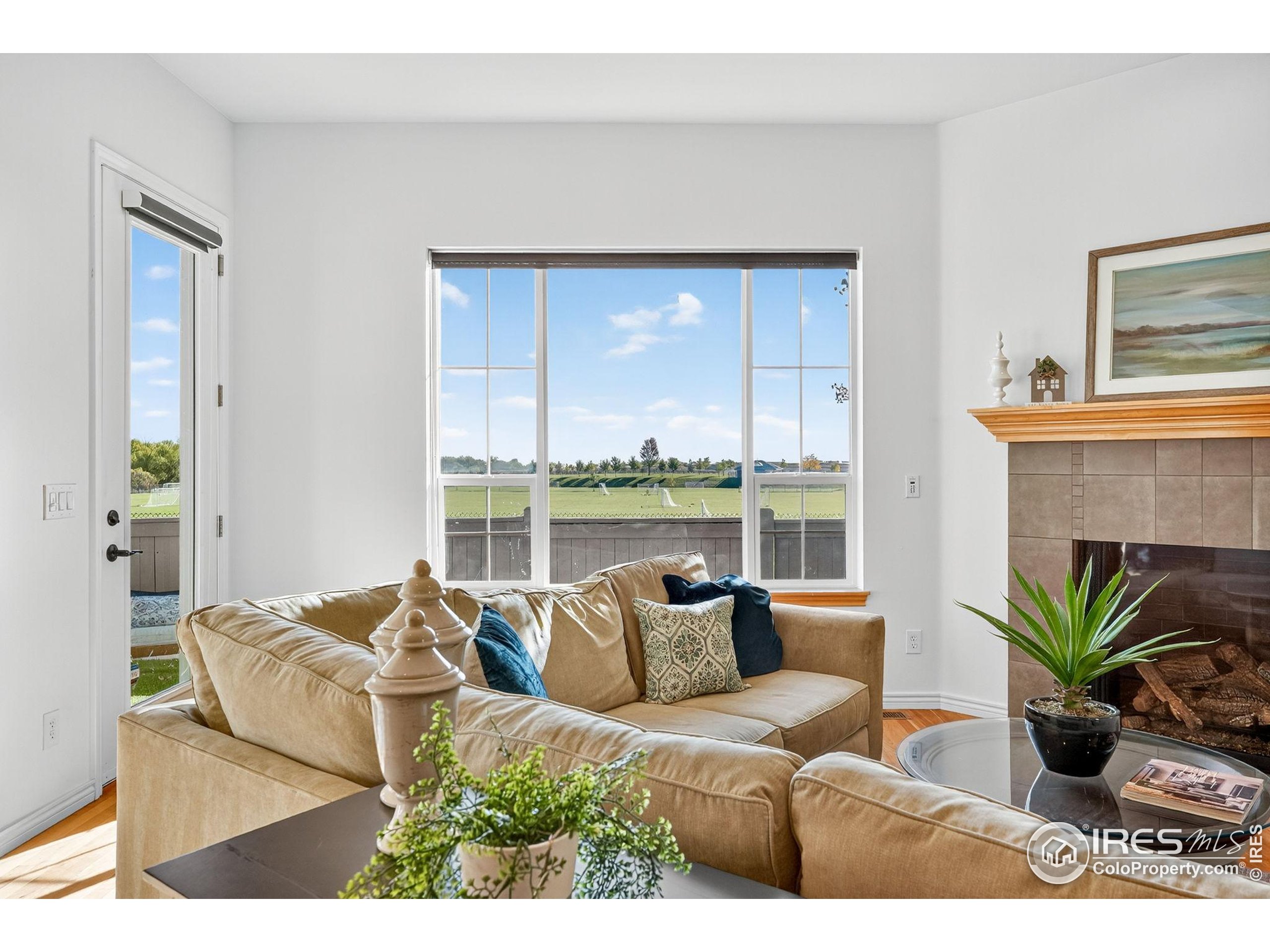 3766 Ridgeway Street Boulder, CO 80301 - Photo 4 of 42 a living room with furniture and a large window