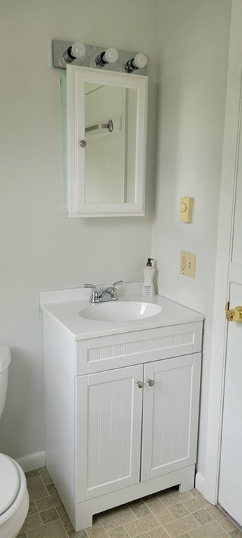 252 West Street, Unit 13 Amherst, MA 01002 - Photo 20 of 29