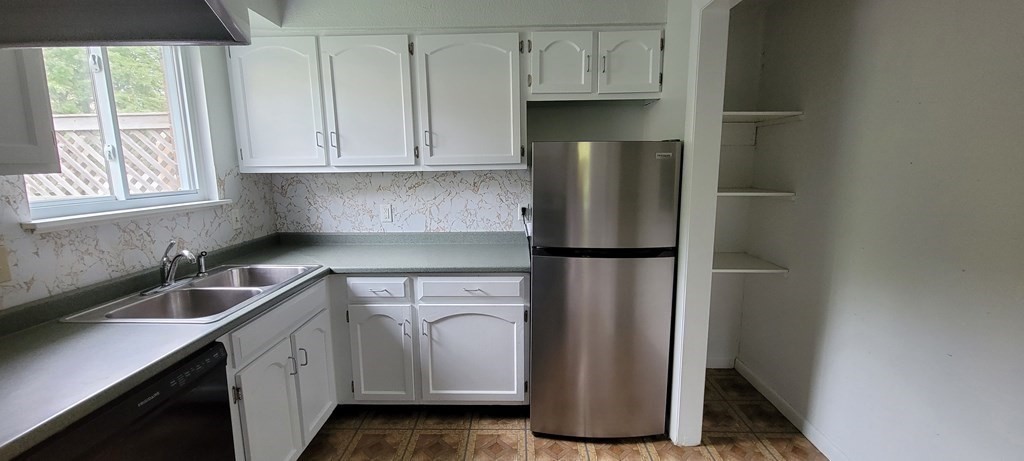 252 West Street, Unit 13 Amherst, MA 01002 - Photo 7 of 29