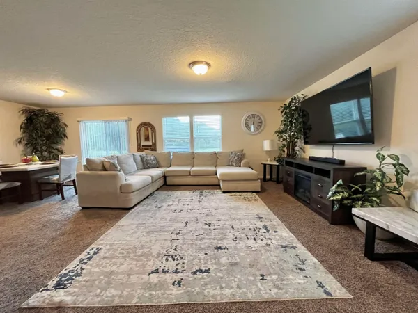 $2,400 | 124 Cody Street, St. Augustine, FL 32084