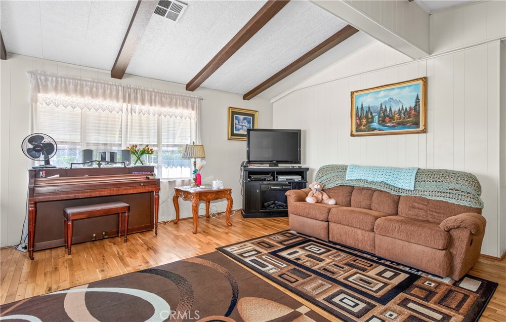 449 Crown Ridge Road Perris, CA 92570 - Photo 8 of 24 Gallery Image 8