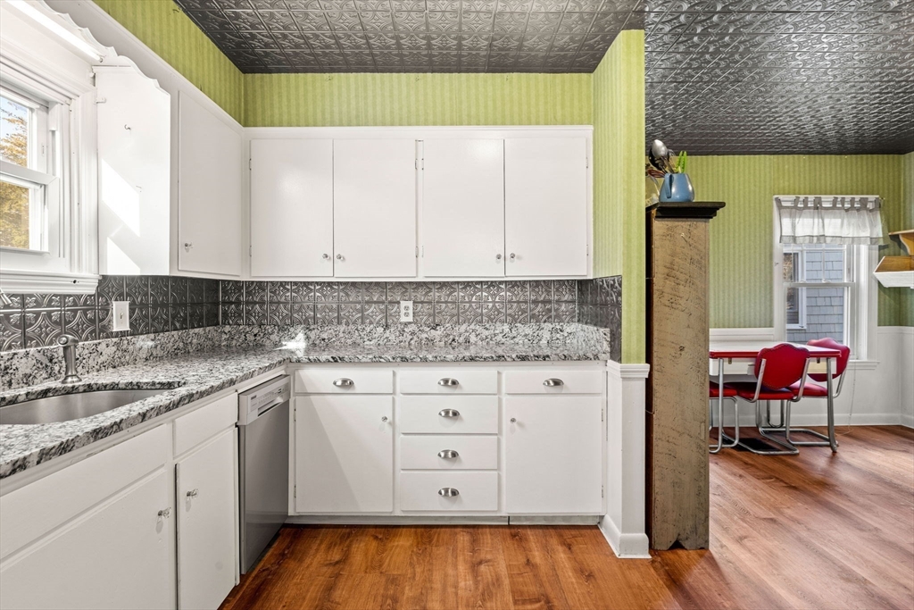 9 Larchmont Road Salem, MA 01970 - Photo 11 of 40 Gallery Image 11