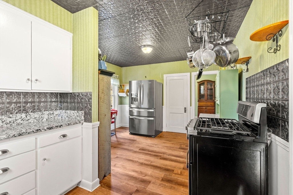 9 Larchmont Road Salem, MA 01970 - Photo 15 of 40 Gallery Image 15
