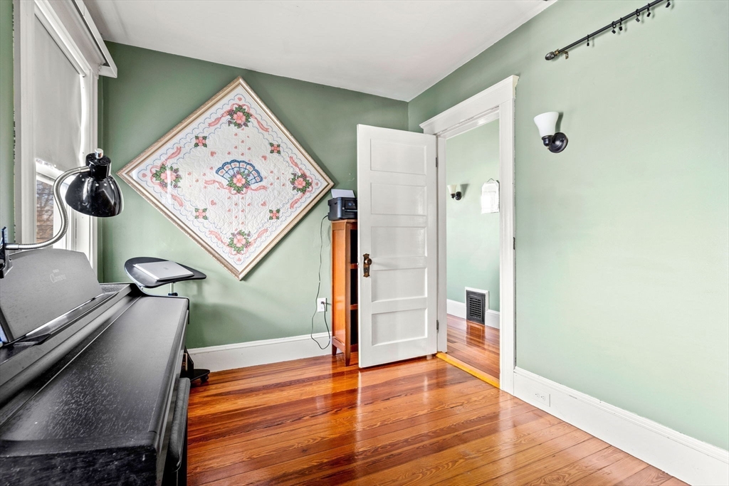 9 Larchmont Road Salem, MA 01970 - Photo 24 of 40 Gallery Image 24