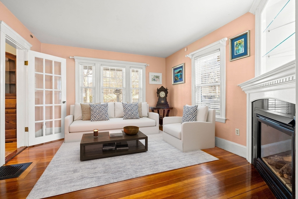 9 Larchmont Road Salem, MA 01970 - Photo 3 of 40 Gallery Image 3