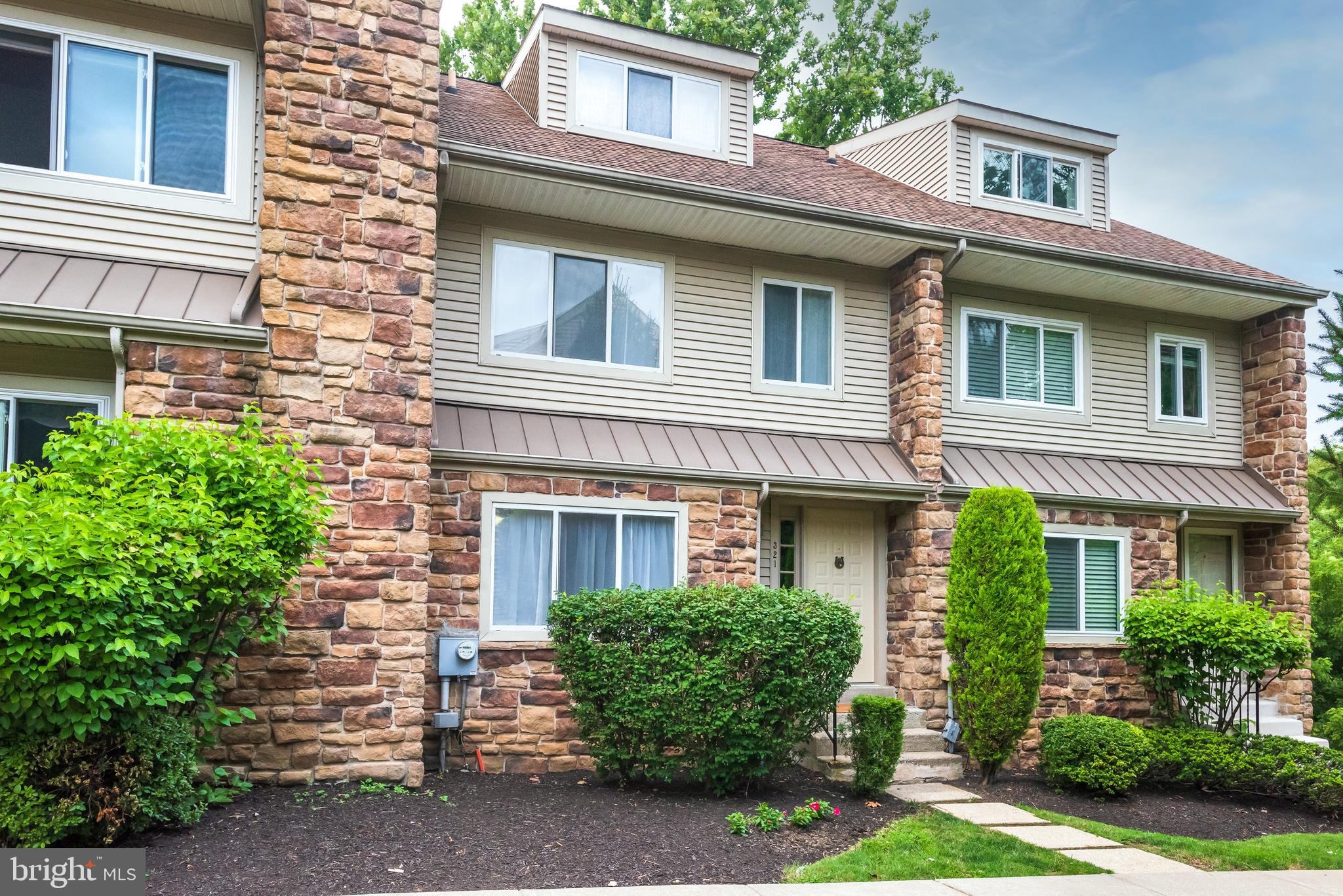 321 Brigade Court Chesterbrook, PA 19087 - Photo 1 of 27 Gallery Image 1