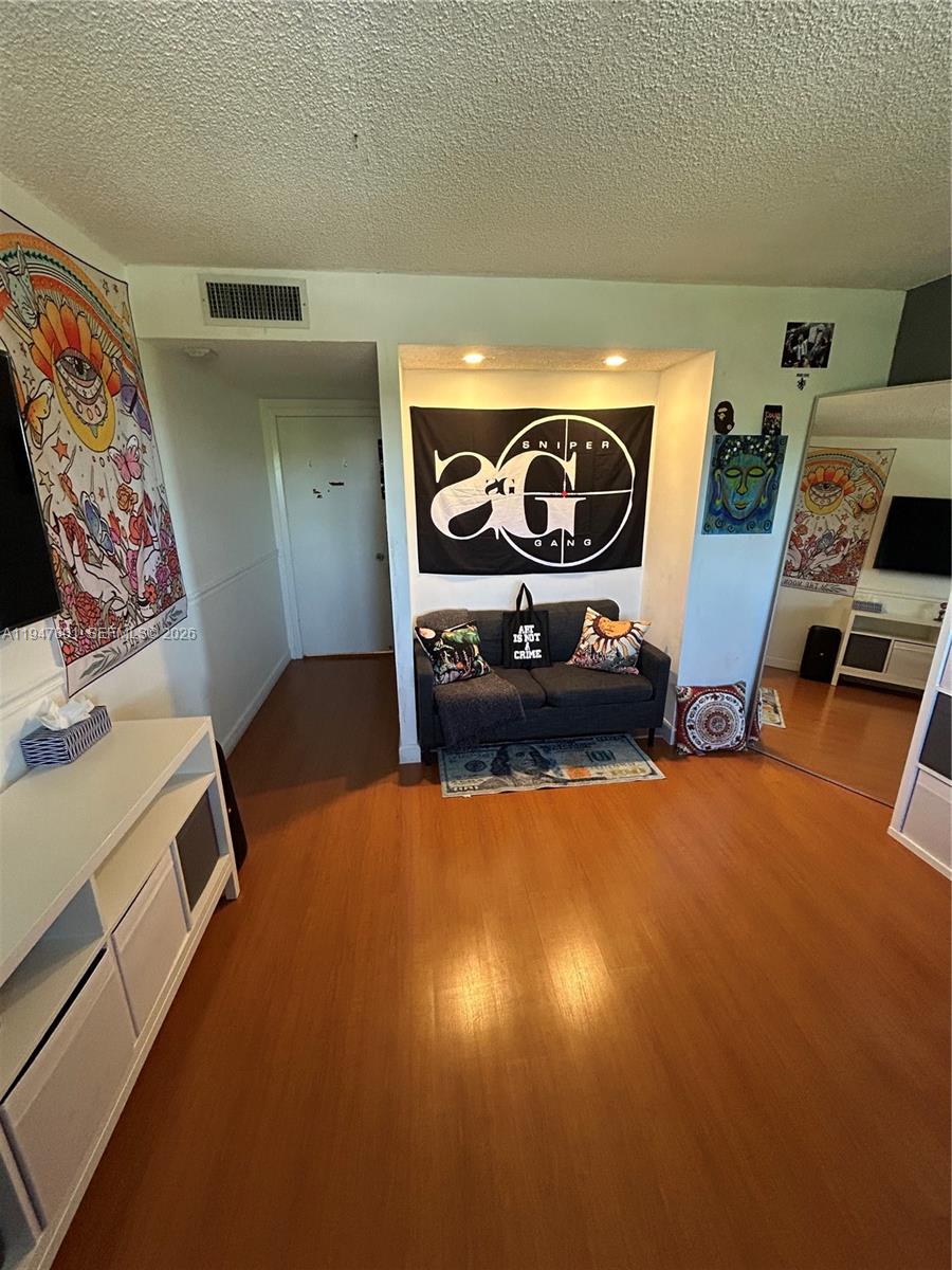 800 Northeast 195th Street, Unit 409 Miami, FL 33179 - Photo 23 of 44