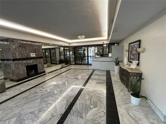 a view of livingroom with furniture