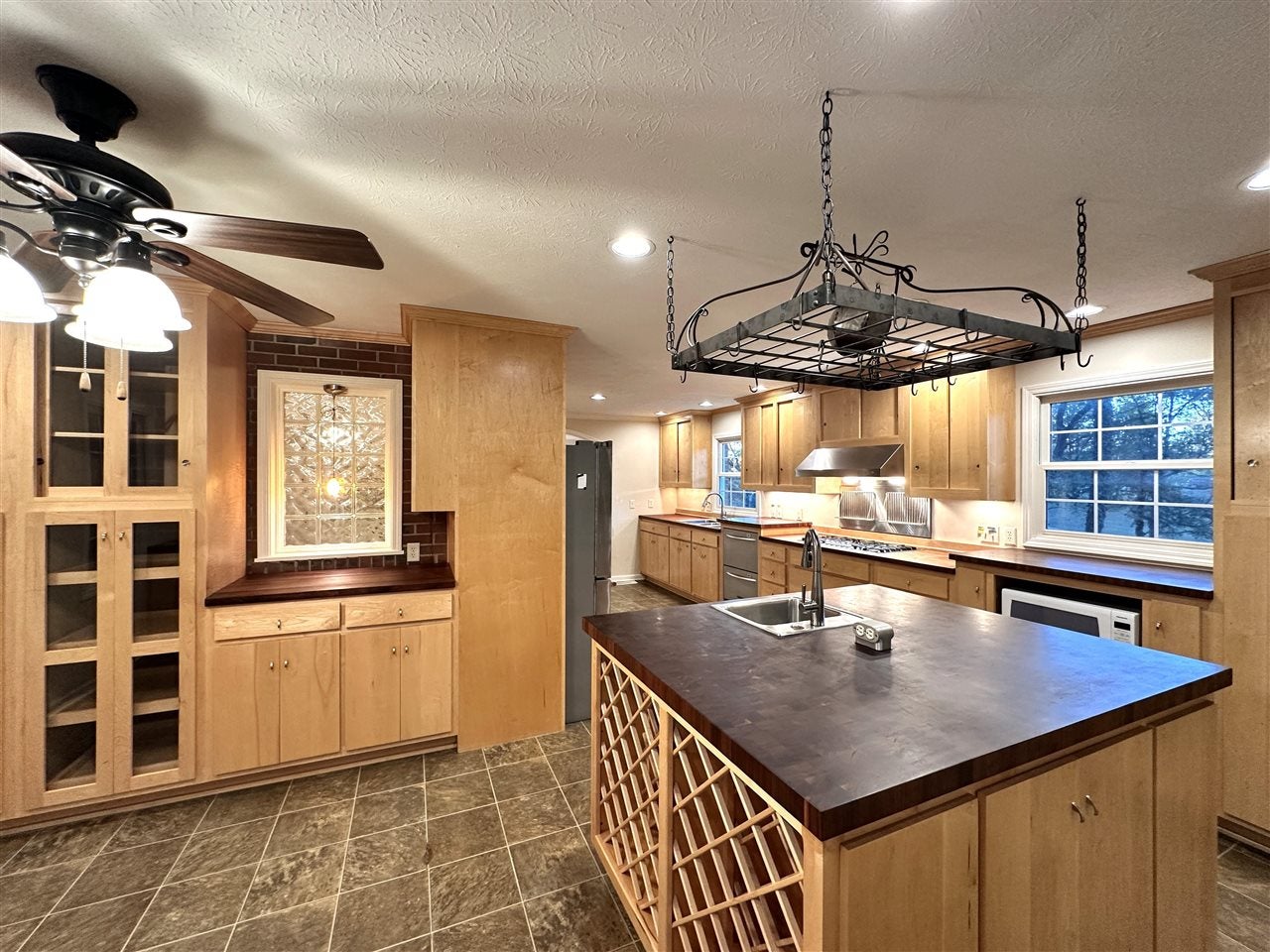 2037 Middle Bridge Road Bowling Green, KY 42103 - Photo 44 of 99 Gallery Image 44