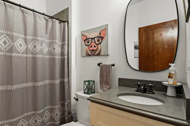 $989,500 | N7117 Black Creek Road, Princeton, WI 54968