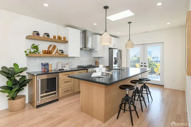 $2,095,000 | 155 Flood Avenue, San Francisco, CA 94131