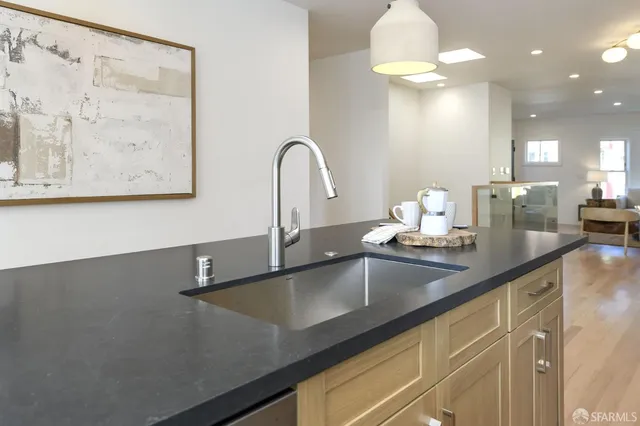 $2,095,000 | 155 Flood Avenue, San Francisco, CA 94131