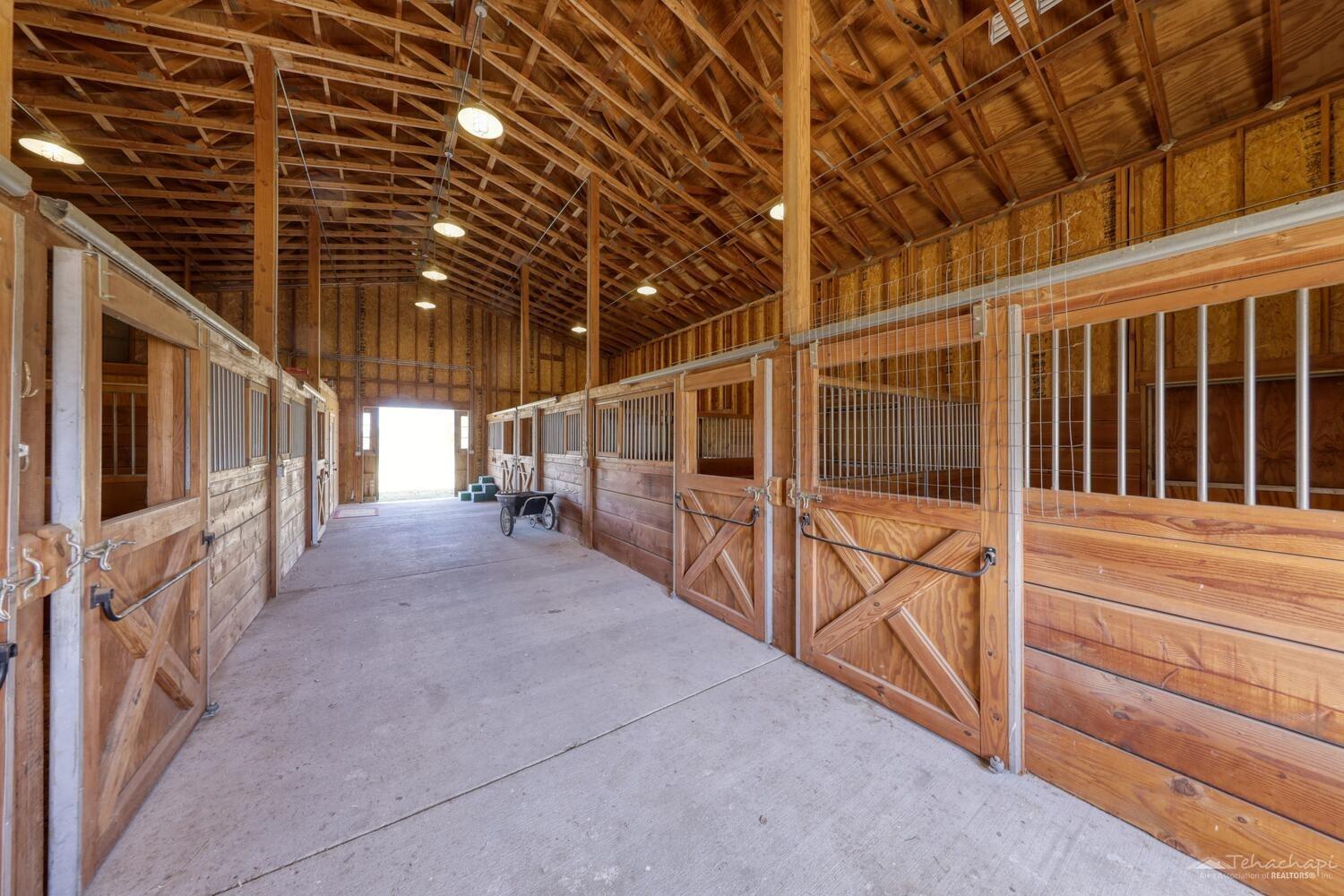 28001 Cumberland Road Tehachapi, CA 93561 - Photo 44 of 52 Gallery Image 44
