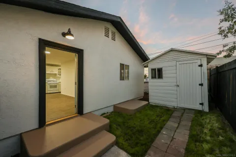 $980,000 | 220-22 South Pardee Street, San Diego, CA 92113