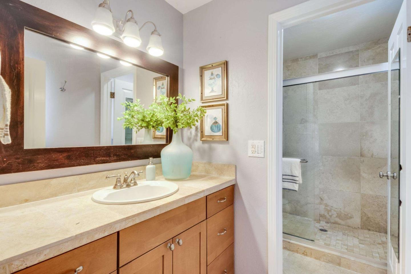 99 East Middlefield Road, Unit 17 Mountain View, CA 94043 - Photo 14 of 32 Gallery Image 14