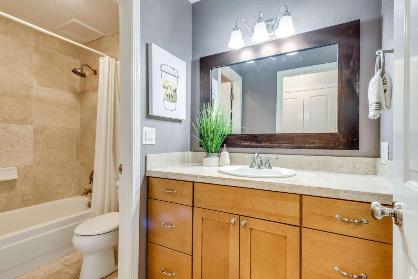 99 East Middlefield Road, Unit 17 Mountain View, CA 94043 - Photo 19 of 32 Gallery Image 19
