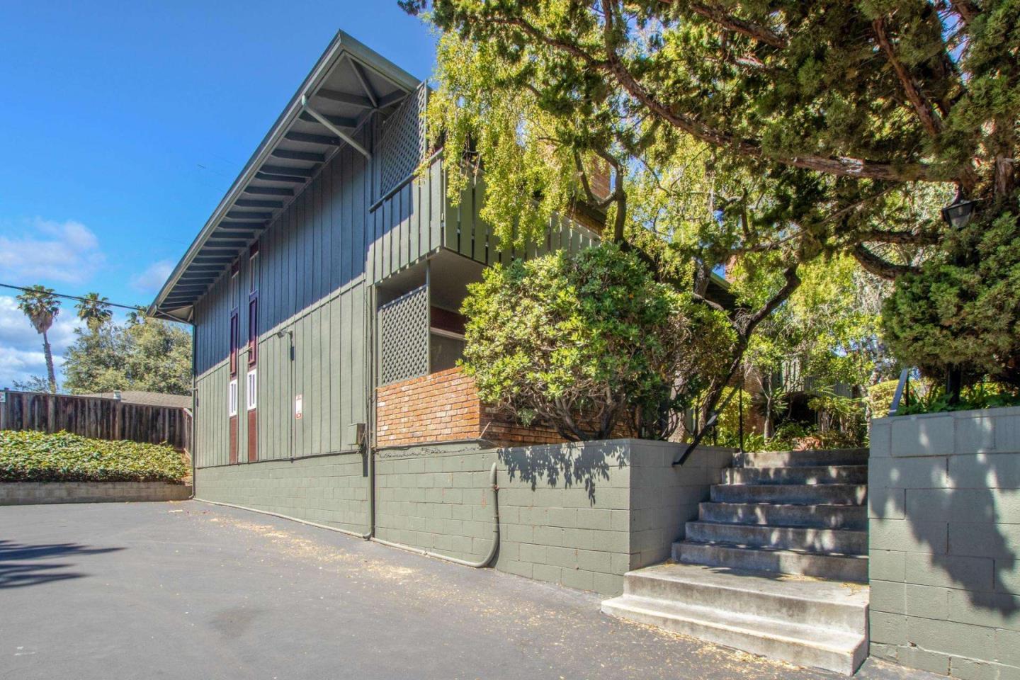 99 East Middlefield Road, Unit 17 Mountain View, CA 94043 - Photo 28 of 32 Gallery Image 28