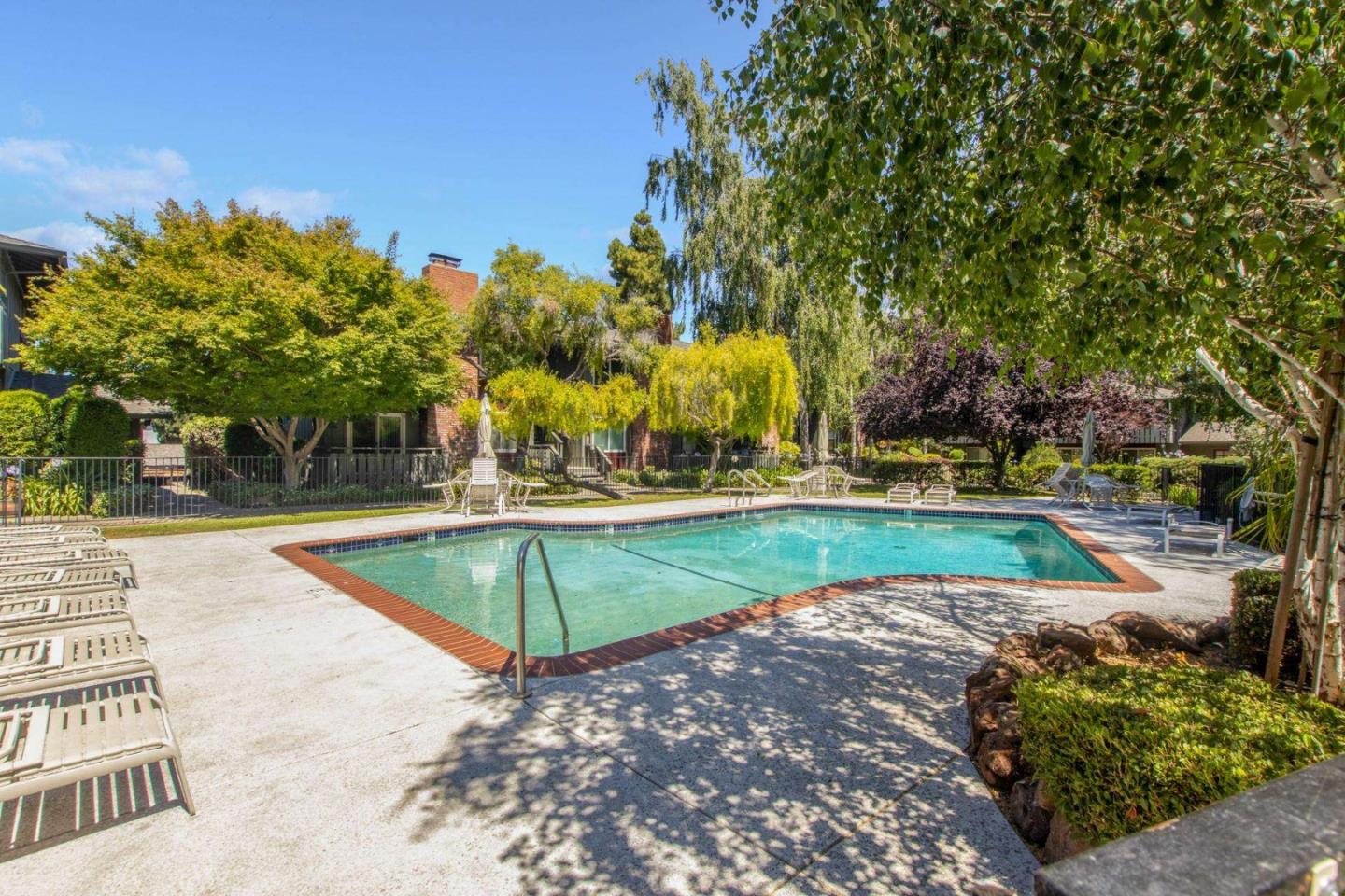 99 East Middlefield Road, Unit 17 Mountain View, CA 94043 - Photo 31 of 32 Gallery Image 31