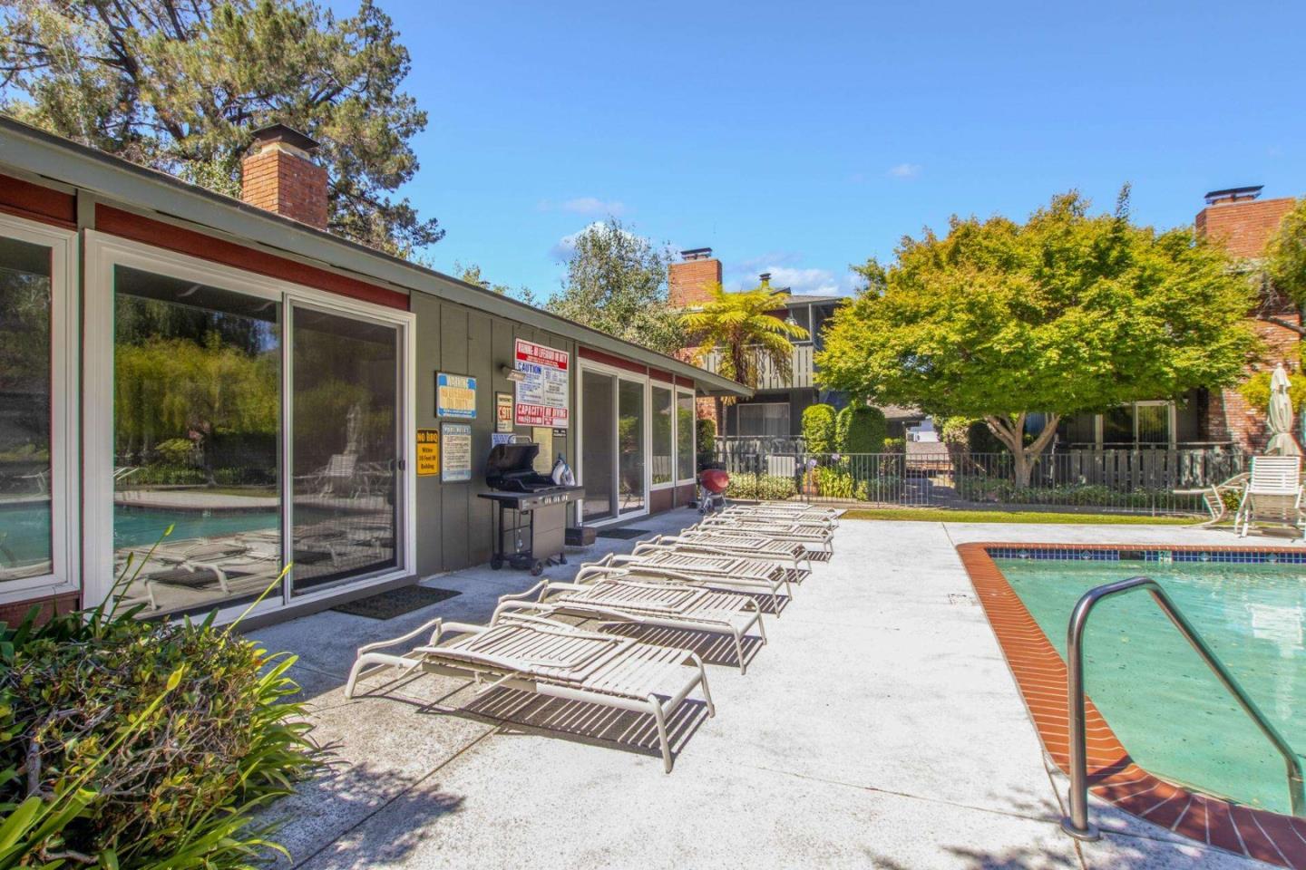 99 East Middlefield Road, Unit 17 Mountain View, CA 94043 - Photo 32 of 32 Gallery Image 32