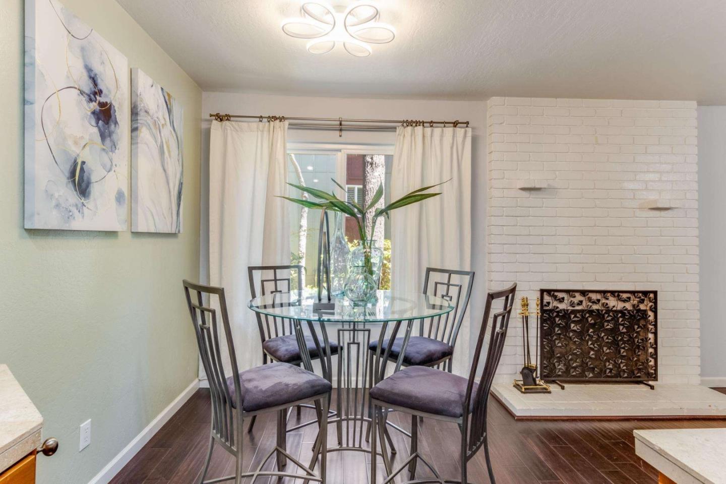 99 East Middlefield Road, Unit 17 Mountain View, CA 94043 - Photo 9 of 32 Gallery Image 9