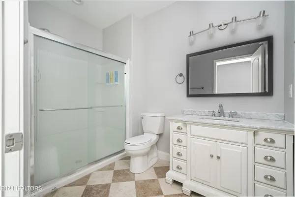 $899,900 | 39 North Riverview Lane, Crossville, TN 38555