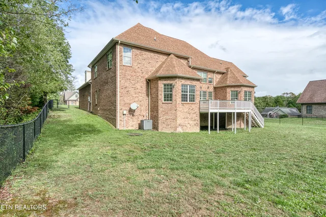 $899,900 | 39 North Riverview Lane, Crossville, TN 38555