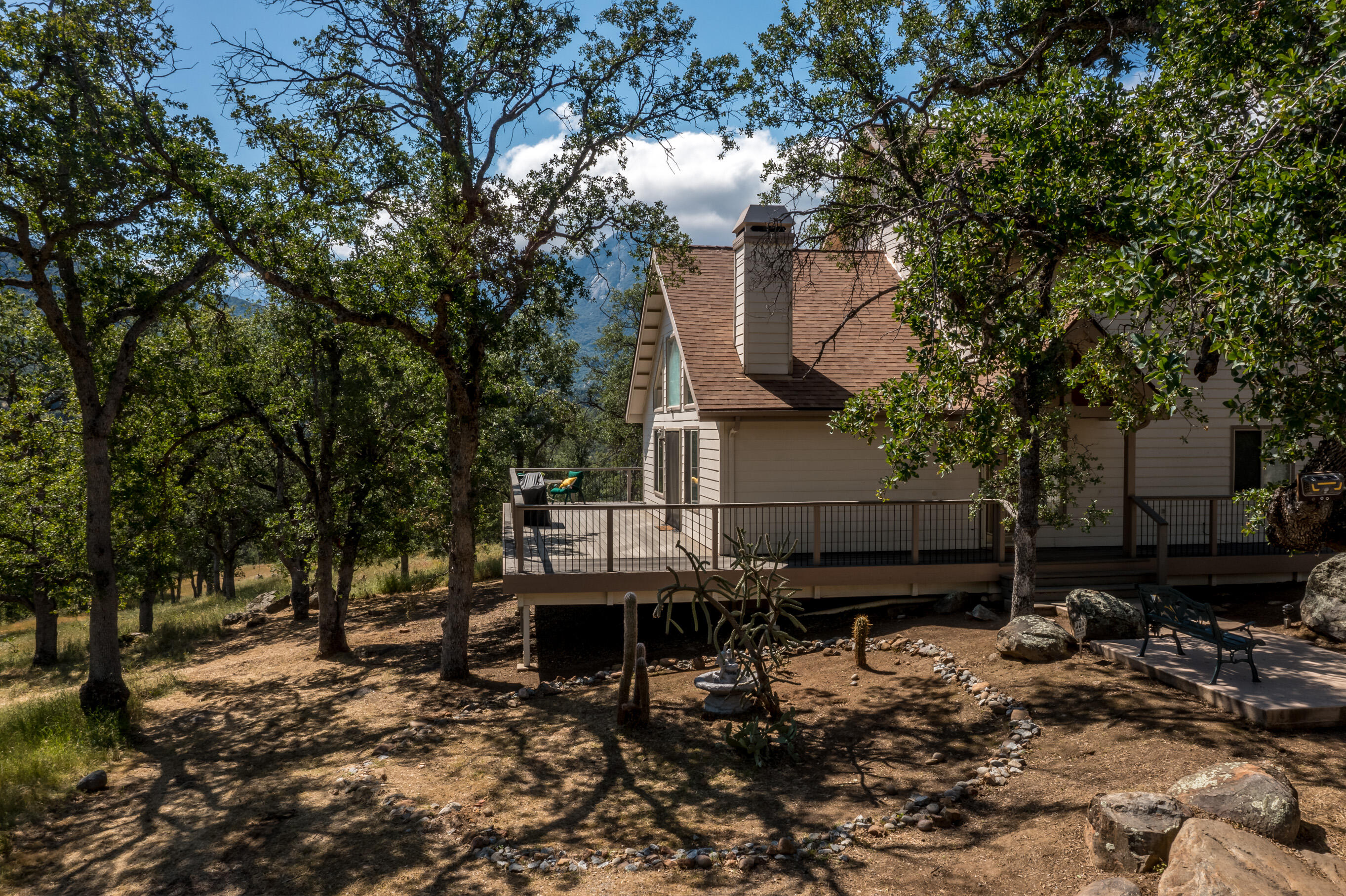 46798 Sequoia Court Three Rivers, CA 93271 - Photo 8 of 47 -