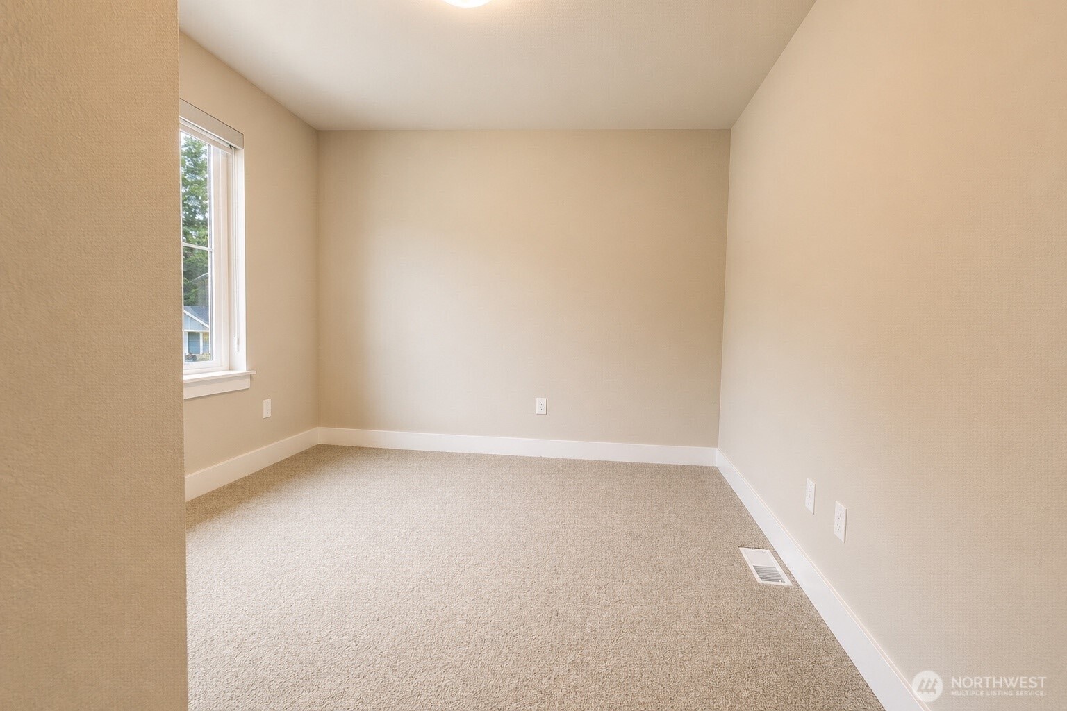 18532 Meridian Avenue South Bothell, WA 98012 - Photo 24 of 37 Gallery Image 24