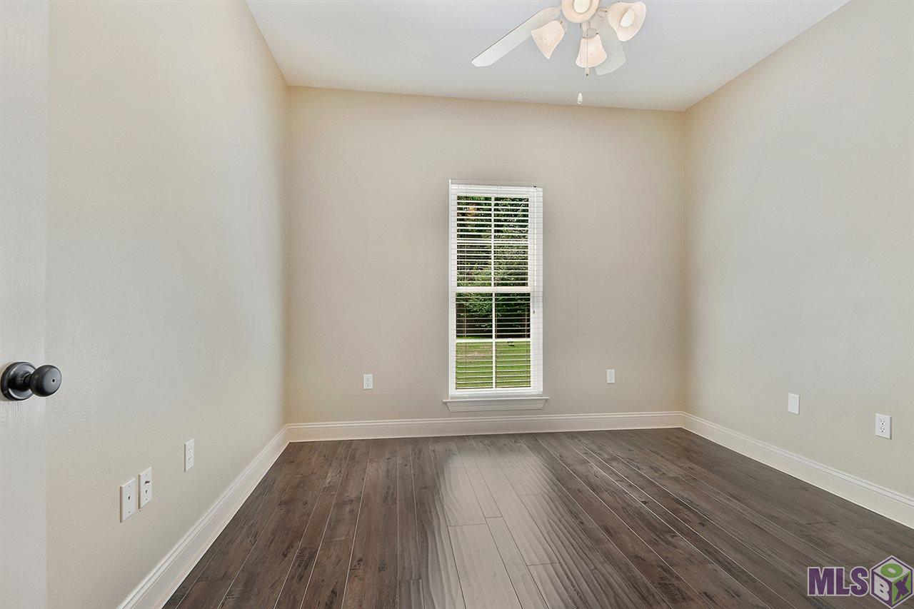 32375 Dunn Road Denham Springs, LA 70726 - Photo 7 of 10