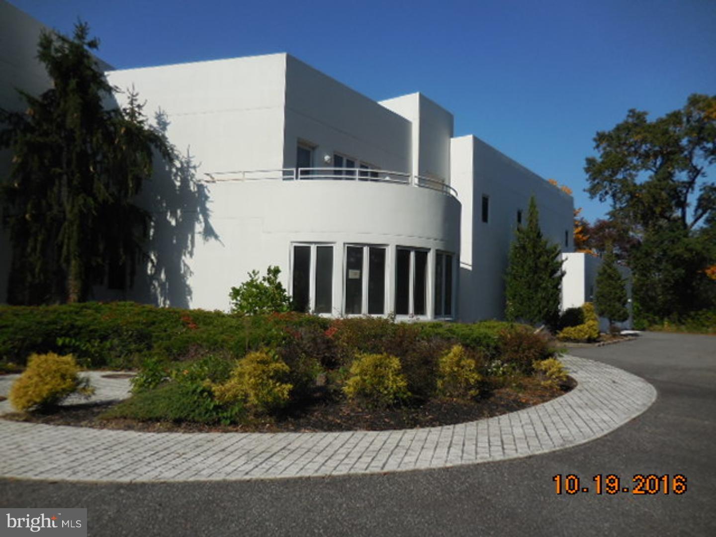 24 Cove Road Moorestown, NJ 08057 - Photo 2 of 13