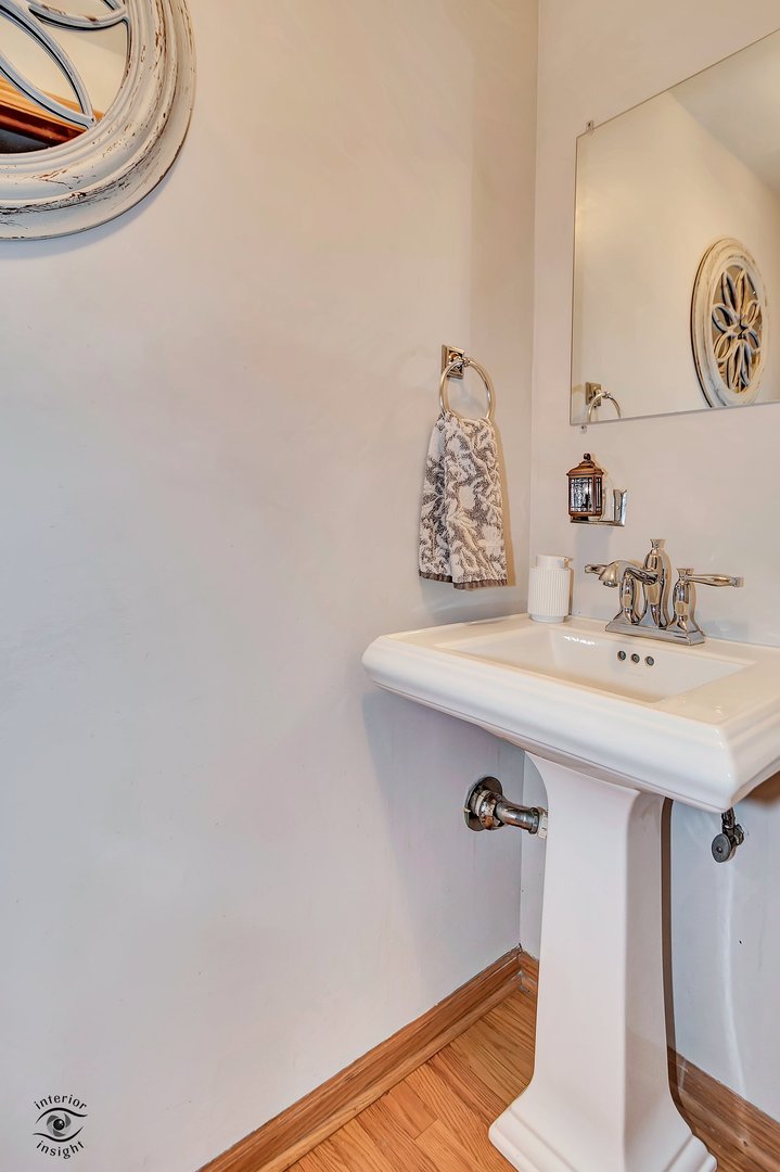 4107 North Park Street Westmont, IL 60559 - Photo 11 of 27