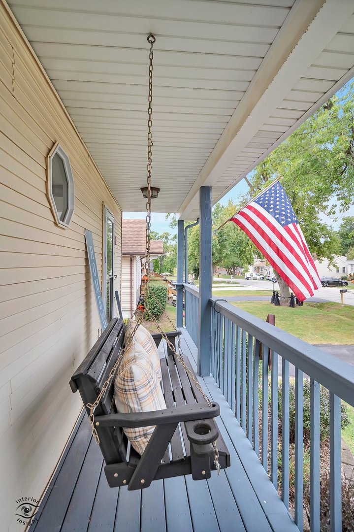 4107 North Park Street Westmont, IL 60559 - Photo 3 of 27