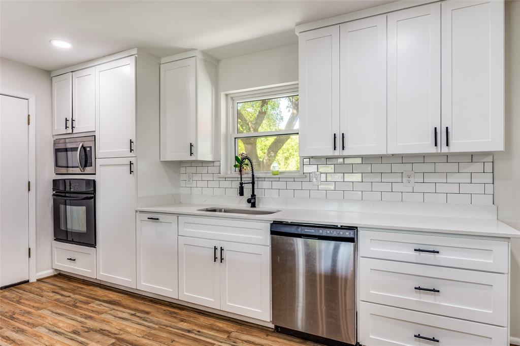 11021 Cactus Lane Dallas, TX 75238 - Photo 11 of 26