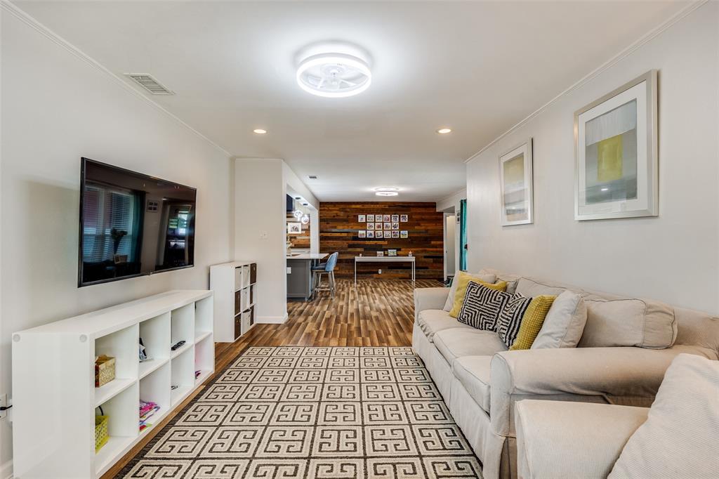 11021 Cactus Lane Dallas, TX 75238 - Photo 5 of 26