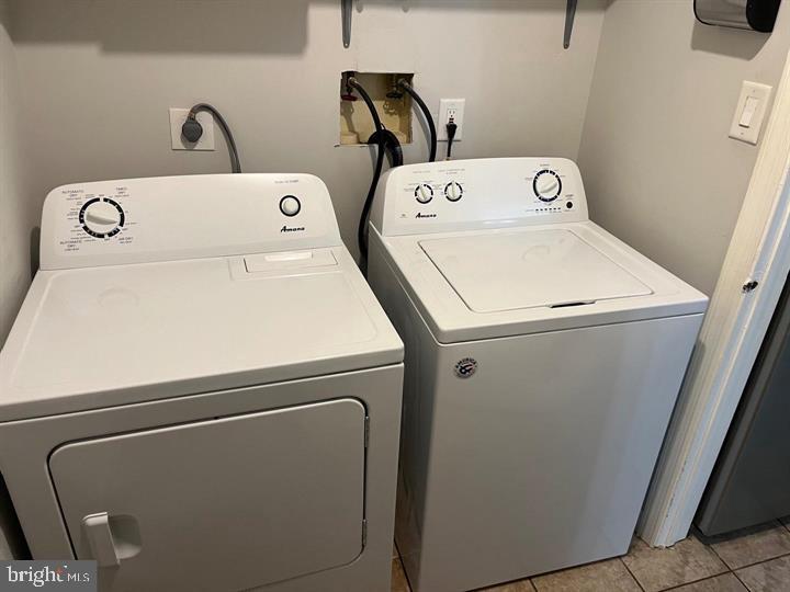 11 Kent Place Sewell, NJ 08080 - Photo 6 of 19 a utility room with dryer and washer