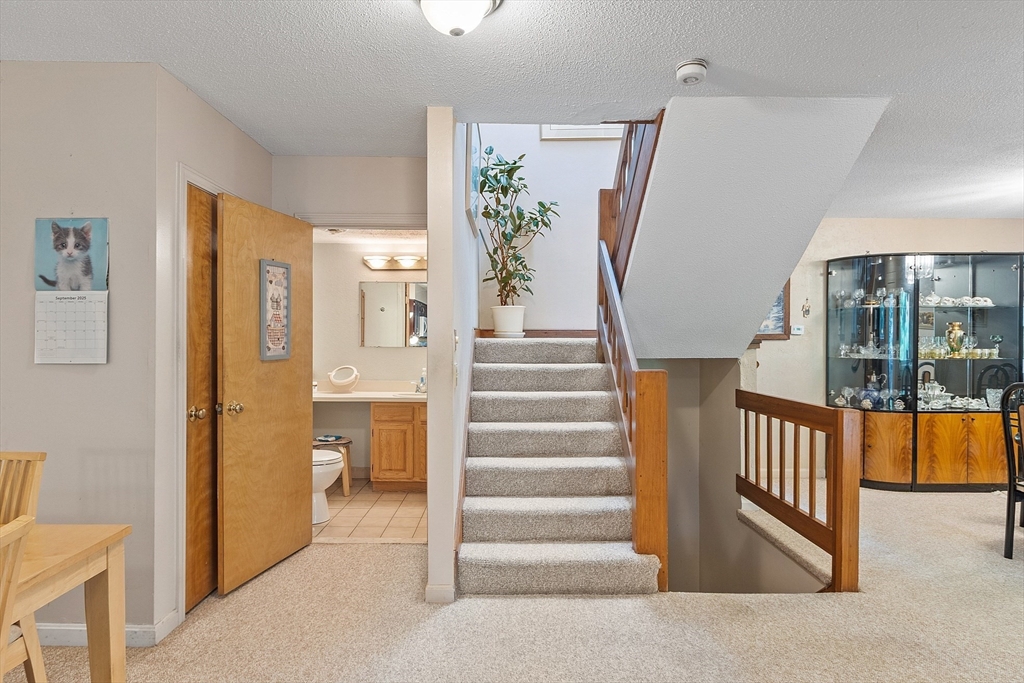 102 Captain Eames Circle, Unit 102 Ashland, MA 01721 - Photo 7 of 32