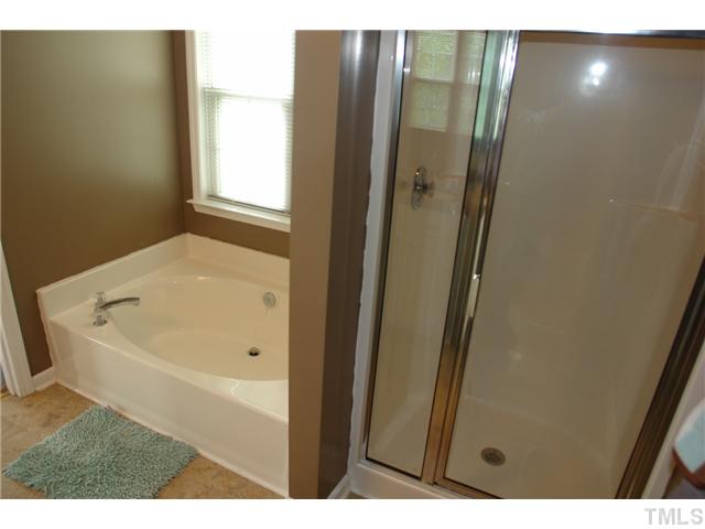 8108 Tory Sound Court Raleigh, NC 27613 - Photo 9 of 12