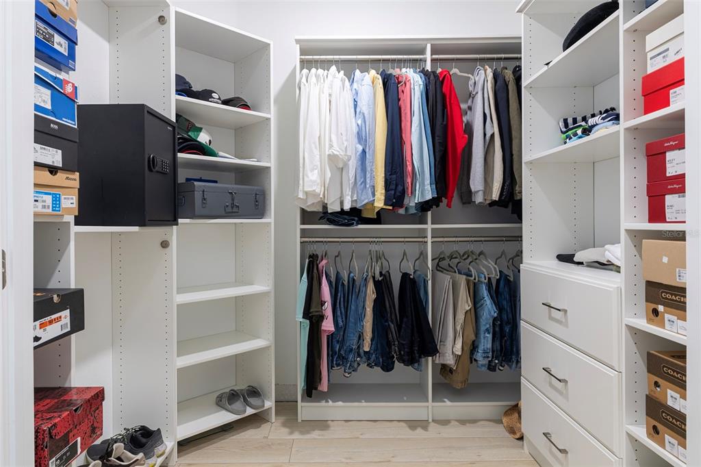 4507 Hillingdam Road Davenport, FL 33837 - Photo 42 of 83 a view of a walk in closet